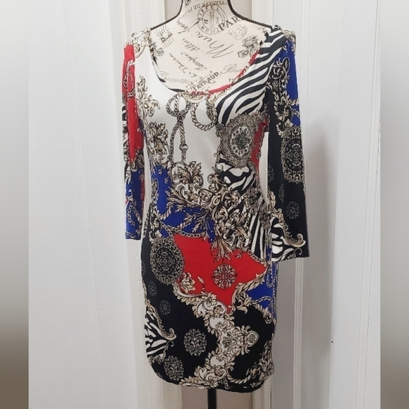 Multicolor Fitted Mini Dress. 🌴 - Picture 1 of 5